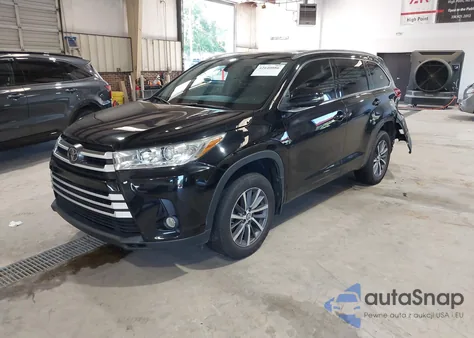 2017 Toyota Highlander Xle z USA, uszkodzony, nr VIN 5TDJZRFH6HS444309